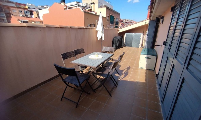 Ripollet Apartamento | Fantástico ático con terrazas. Tranquilo e ideal para familias.