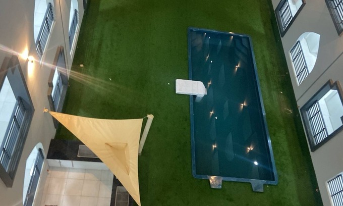 Salalah Apartamento | Fantastic 3-bedroom apartment with AC, WIFi in Salalah & public swimming pool