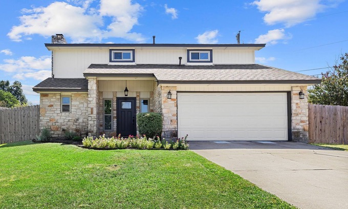 Round Rock Casa | Fantastic 3-bedroom house centrally located in Round Rock. With Bonus room