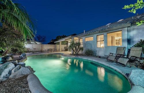 Coldwater Springs Casa | Fantastic 5 Bedroom Home On Golf Free Heated Pool