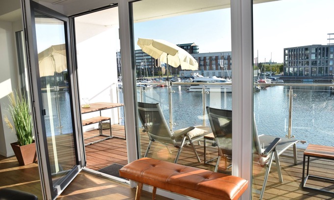 Mitte-Sud Apartamento | Fantástico apartamento de muy alta calidad, justo en el agua, ¡la mejor vista!