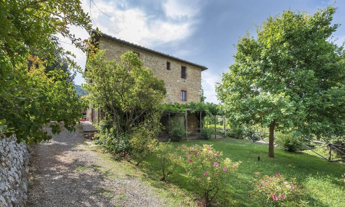 Simignano Apartamento | Fantástico apartamento en medio de la zona de Chianti, con terraza privada