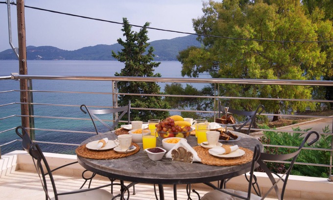 Karavomylos Apartamento | Fantásticos apartamentos frente a la playa en Karavomylos, Kefalonia, Apartamento Chloe