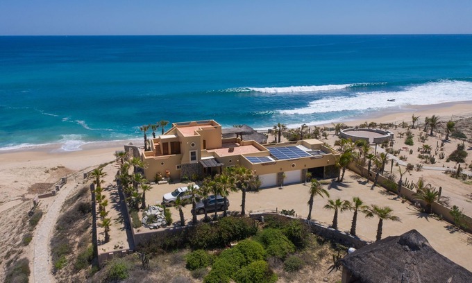 Vinorama Casa | Fantástica propiedad frente al mar con piscina, privacidad y comodidades en abundancia