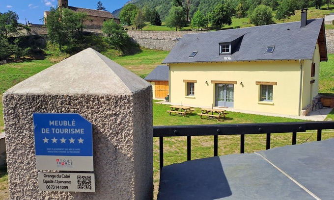 Esquieze-Sere Chalet De Esquí | Fantastic holidays home