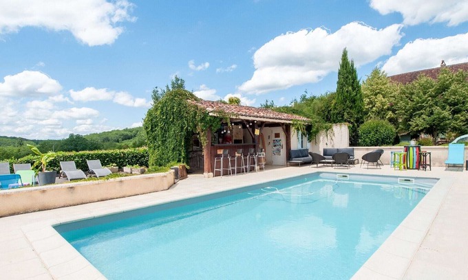 Degagnac Casa | Fantástica casa de vacaciones en Dégagnac con jacuzzi