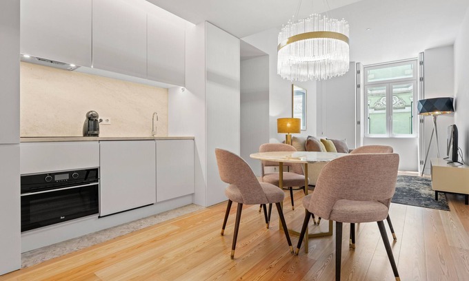 Santa Maria Maior Apartamento | Fantastic location 1 Bedroom