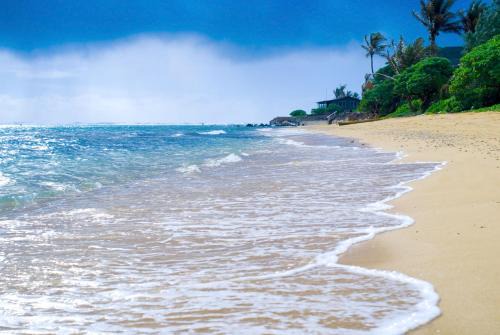 Kahuku Casa | Fantastic Location on the golf course near the beach