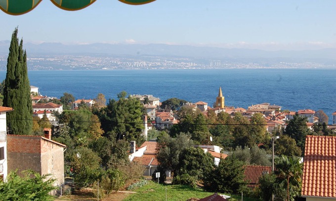 Lovran Apartamento | Fantástica vista al mar, cerca del baño, zona tranquila, apartamento moderno ****