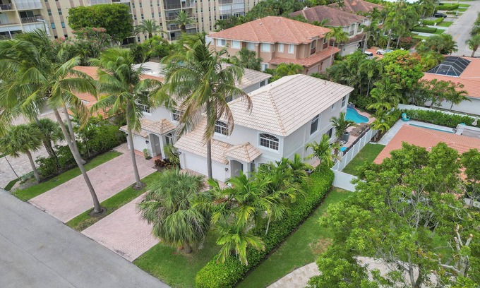 Lauderdale-by-the-Sea Casa | SU SHANGRI-LA en PRETTY SEASIDE TOWN Great reviews. Océano 2. ¡A 5 cuadras!