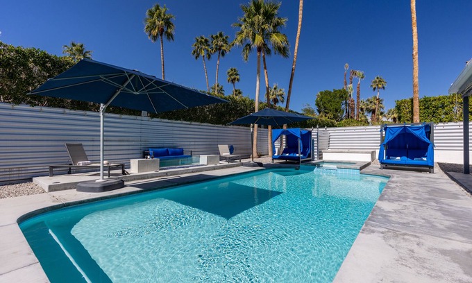 Old Las Palmas Casa | Far Far Away in Vista Las Palmas - Gorgeous Estate Home