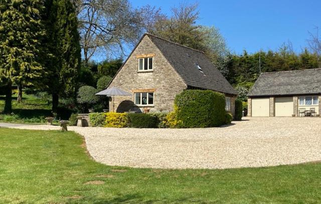Bourton Casa | Far Hill Cottage