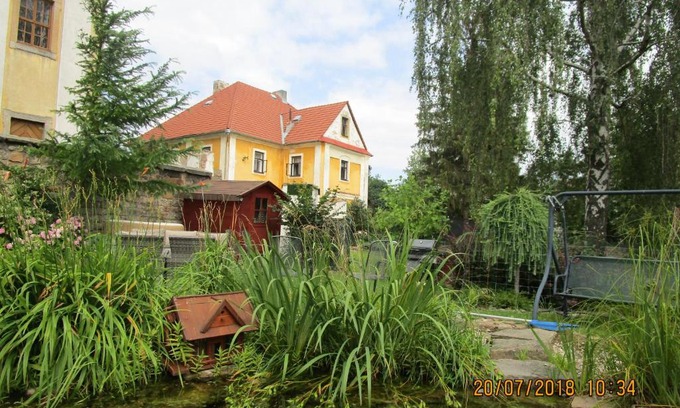 Choustnikovo Hradiste Casa | Fara Choustníkovo Hradiště
