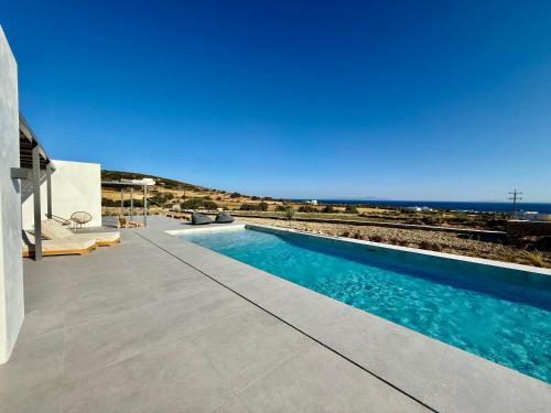 Paros Villa | Faragas Hill Harmony Villa
