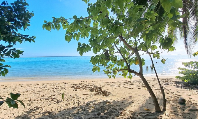 Punaauia Chalet De Esquí | TAHITI - FARE IOLANA