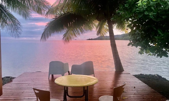 Teahupoo Casa | Fare Vahine Oviri