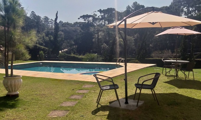 Itapecerica da Serra Casa | Granja Hermosa vista del bosque y el lago. 40 minutos S. Paulo Sencillo y acogedor.