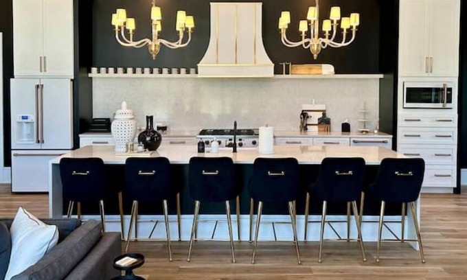 The Plains Casa | Farm Charm with City Style