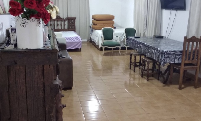 Portao Casa | Casa de campo rodeada de cantos de pájaros muy verdes