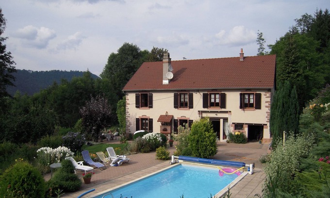 Senones Casa | En el CORAZÓN de VOSGES granja renovada - casa de piscina privada climatizada / arb 5000m2