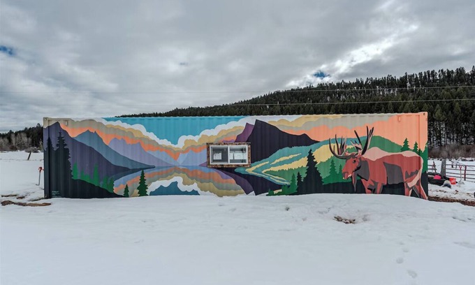 Ovando Apartamento | Farm Stay, 1-bedroom custom built shipping container on the river.
