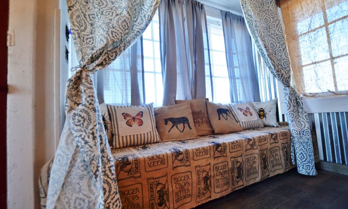 Thompson Casa | Farm stay at Midnight Rose Farm