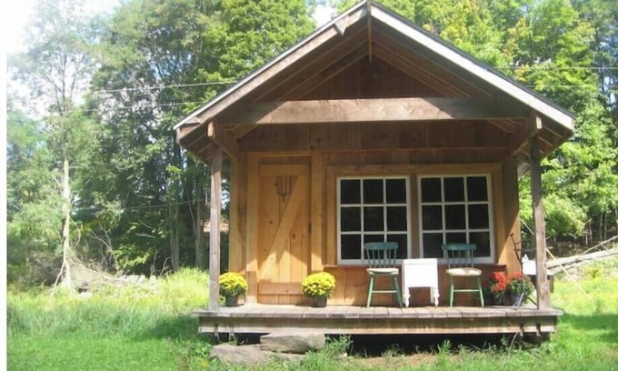Meredith Cabina | Farm Stay in Catskills FarmHand Cabin