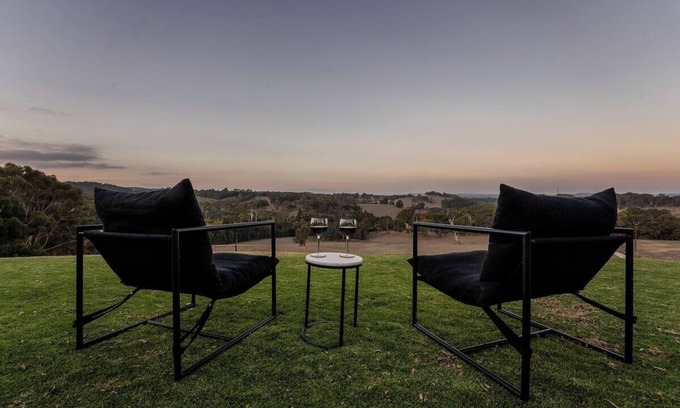 Balhannah Casa | Farm Stay, Picturesque views
