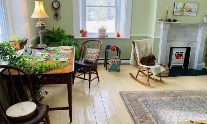 Perth Otro | Farm Stay and Nature Retreat 1850 log Home