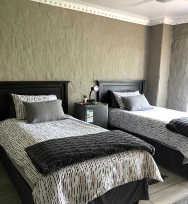 Piet Retief Cabina | Farmers Lodge