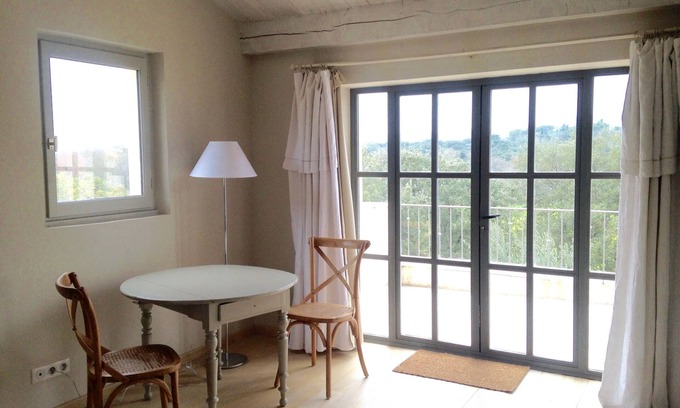 Sardan Apartamento | Granja B & B en ecuestre raíces / piscina