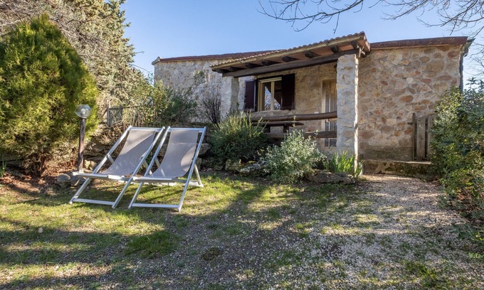 Pitigliano Otro | Casa rural "Gufo" con piscina compartida, terraza privada y Wi-Fi
