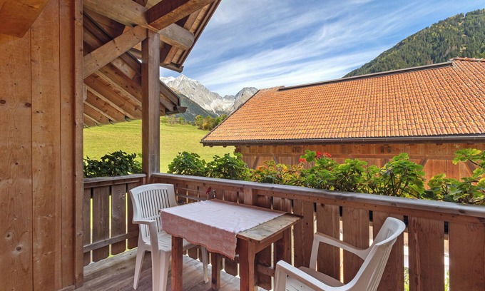 Anterselva Otro | Granja 'Inneroswalderhof Apartamento 1' con vistas a la montaña, jardín compartido y Wi-Fi