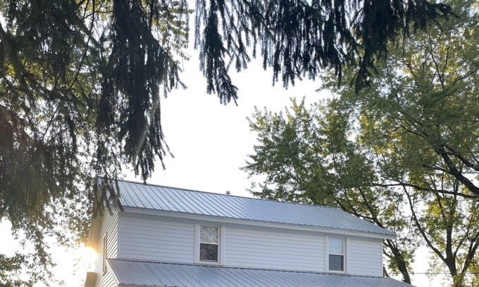 Tylersburg Otro | Farmhouse in Amish country close to Cook Forest in the PA Wilds