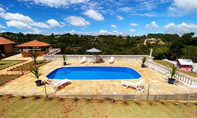 Mairinque Casa | Farmhouse in condominium with ample space, barbecue and pizza oven.