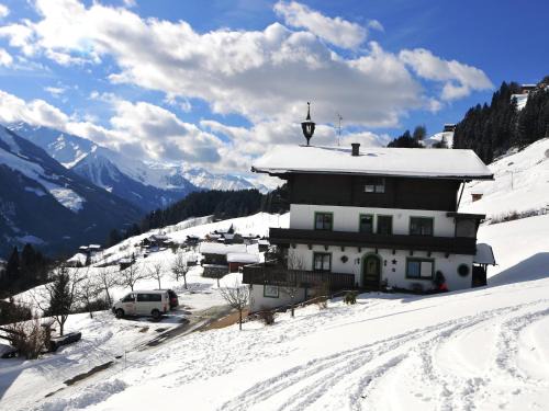 Schonbach Apartamento | Farmhouse in Hollersbach near Ski Slopes