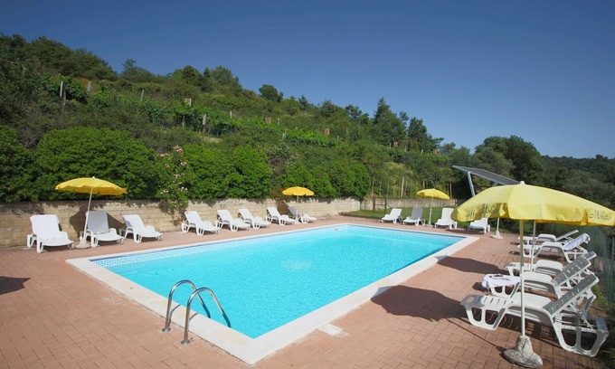 Paciano Otro | Encantadora casa de campo con piscina comunitaria