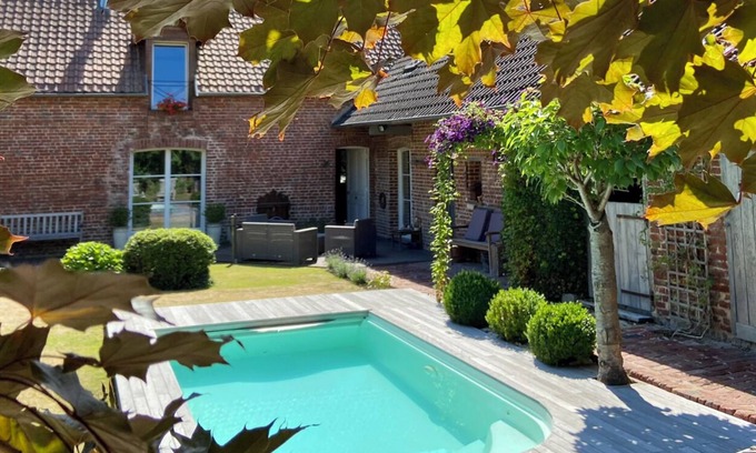 Vaudricourt Otro | Farmhouse in residential village with private pool
