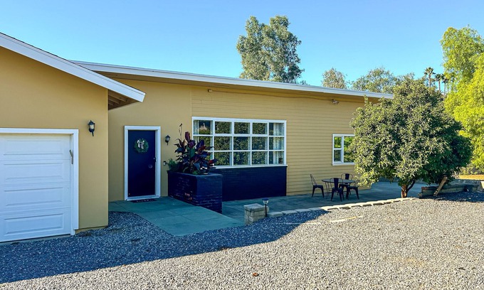 Fallbrook Casa | Farmhouse in wine country