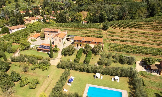 Nocchi Casa | Casa rural La Gianna - Casa en las colinas - Club de playa en Viareggio incluido