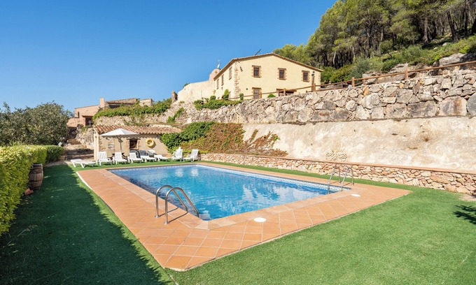 El Montmell Otro | Masia Puigadoll' con vistas a la montaña, piscina privada y aire acondicionado