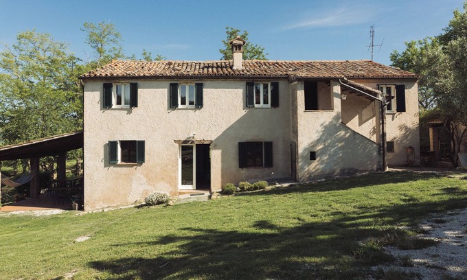 Pergola Casa | Granja situada en las colinas, a 1 km de Pergola, espacio panorámica, de par en par