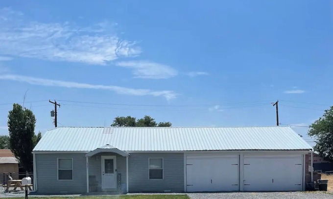 Alturas Casa | Farmhouse Style 2 Bedroom House