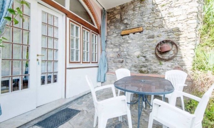 Fosdinovo Casa | Casa de campo con piscina Il Borgo Della Colomba toda la estructura para 20 personas