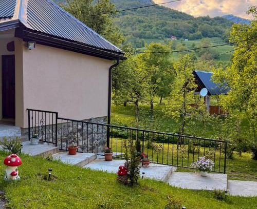 Montenegro Casa | Farmstead Green Haven