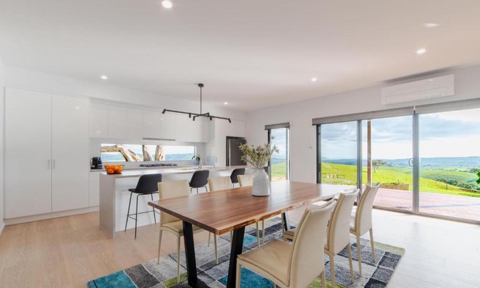 Myponga Casa | Farmview Retreat 217 Nunn Road