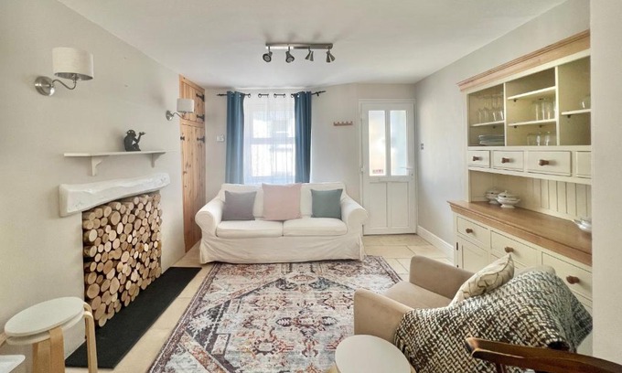 Kingsbridge Casa | Farthing Cottage…cute ‘n’ cosy!