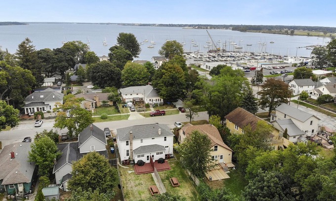 Beachwood-Bluffton Casa | 《 Fast Wifi ❤ Walk to Lake Michigan ❤ Smart TV 》