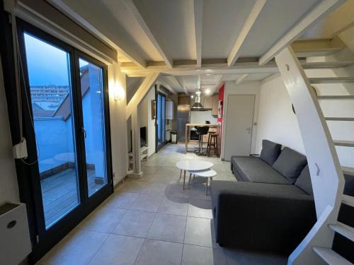 Sarrebourg Apartamento | FATHALA - appartement lumineux en dernier étage - face à la gare routière