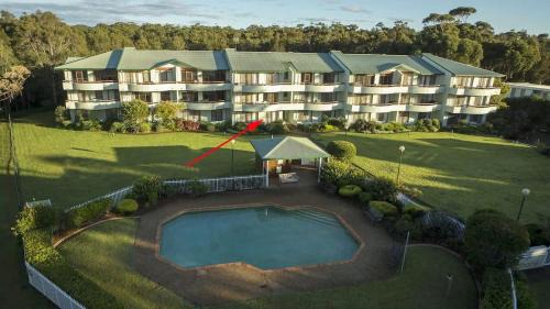 Mollymook Beach Casa | Fathoms 2 - 2BR beach resort apartment